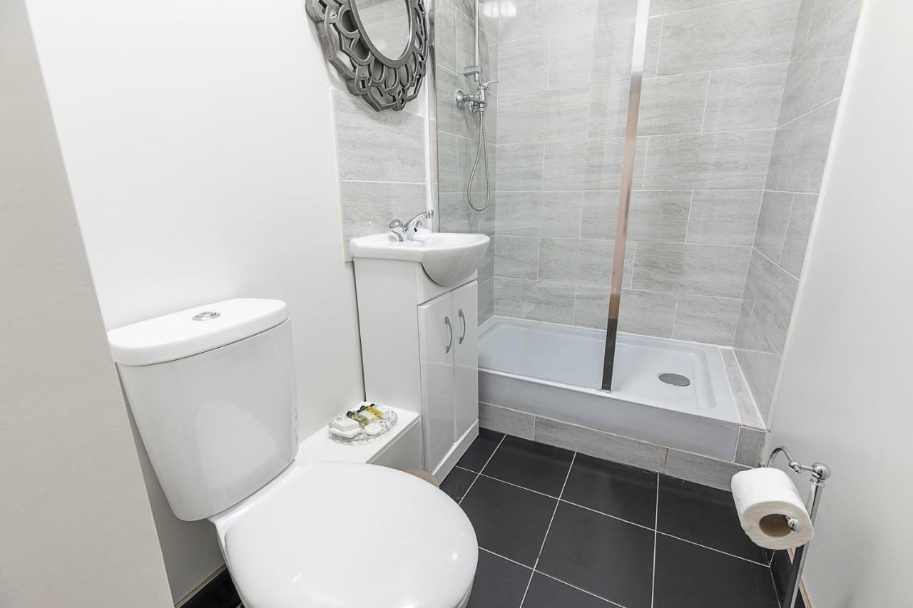 Grand Swiss Cottage Apartment Лондон Екстер'єр фото