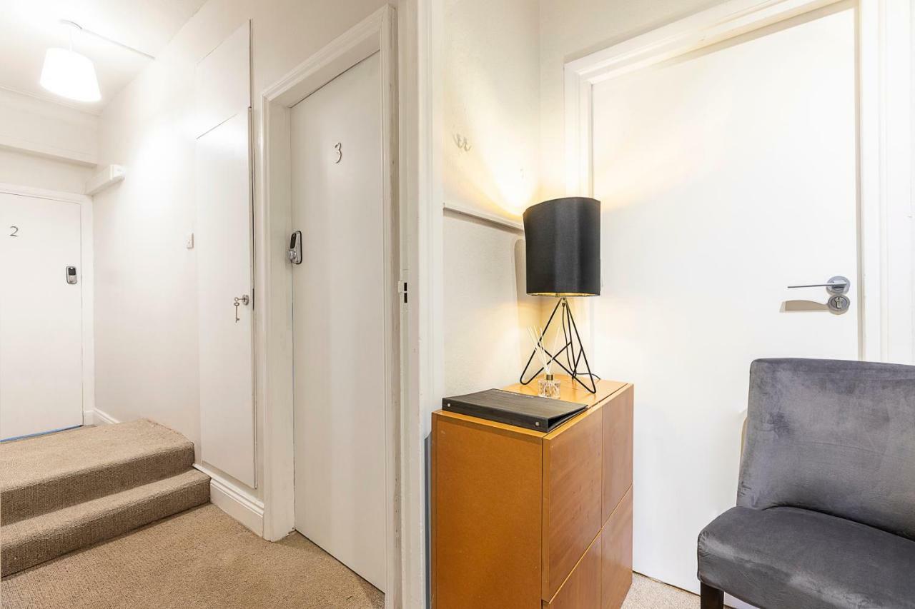 Grand Swiss Cottage Apartment Лондон Екстер'єр фото