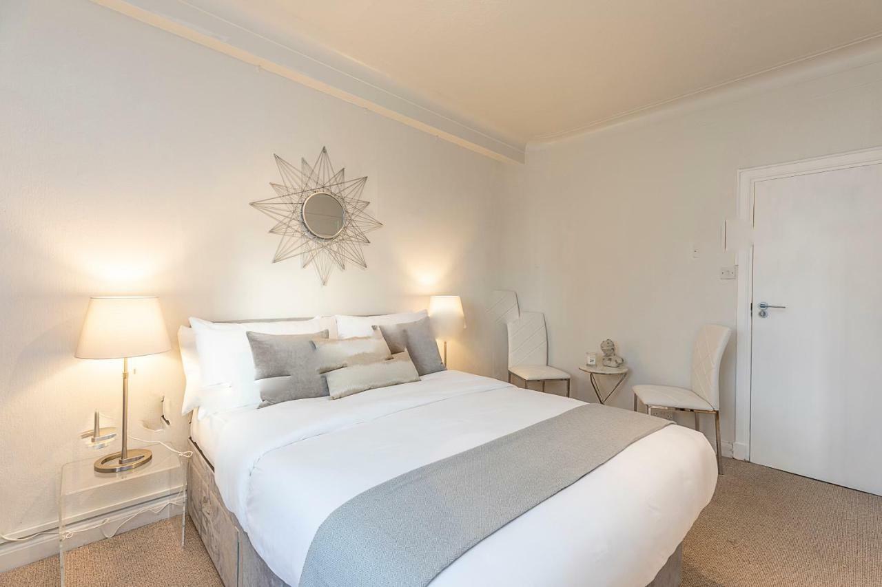 Grand Swiss Cottage Apartment Лондон Екстер'єр фото